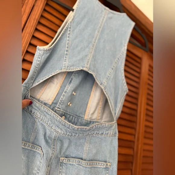 Stratus Jumpsuit NWOT main character - Picture 7 of 10